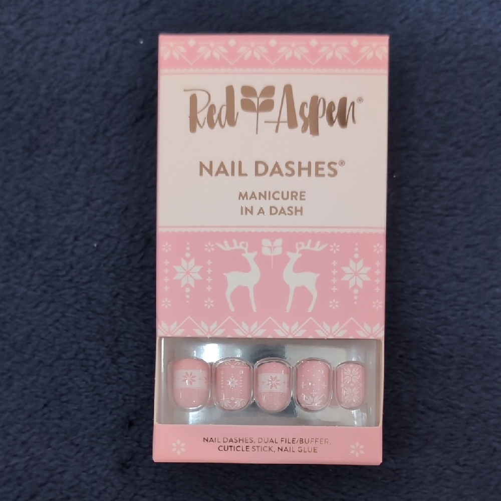 Red Aspen Nail Dashes